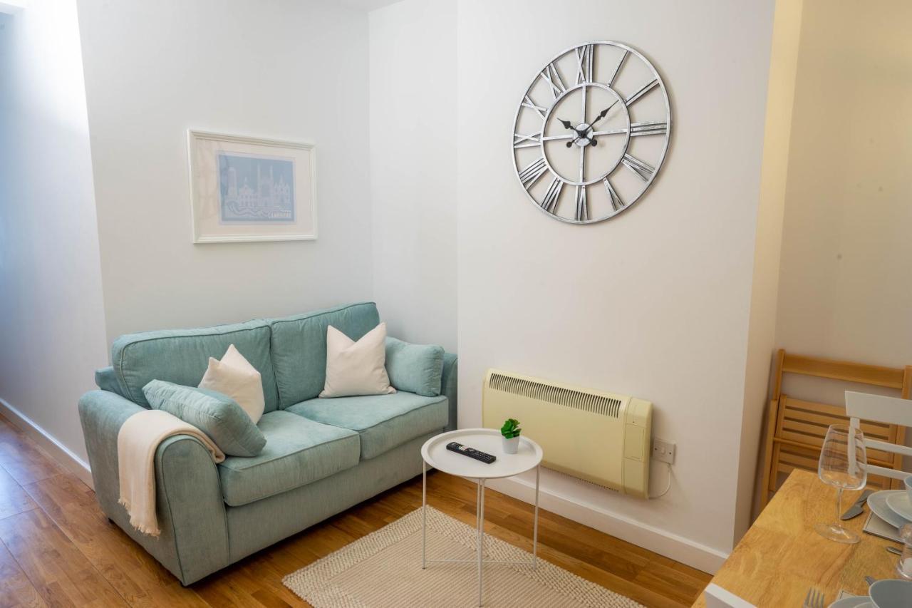 Vibrant City Centre - King Bed, Entire Apartment Cambridge  Bagian luar foto